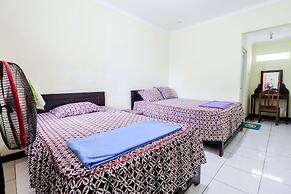Rock Garden Homestay & Resto