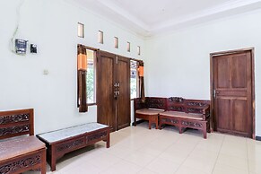 Rock Garden Homestay & Resto