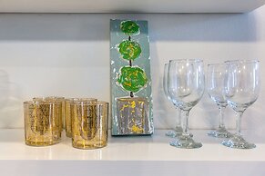 Hosteeva 3BR Steps to St. Charles Ave