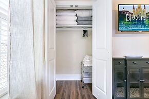 Hosteeva 3BR Steps to St. Charles Ave