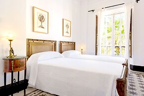 Genteel Home Romanilla