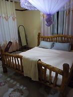 Mbara Safari Lodge and Resort
