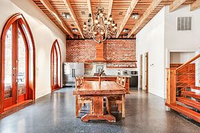 Stunning 5 BR Urban Oasis Dt NOLA