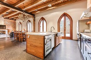 Stunning 5 BR Urban Oasis Dt NOLA