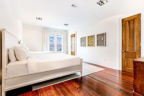 Stunning 5 BR Urban Oasis Dt NOLA