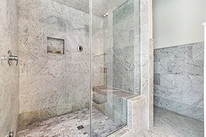 Stunning 5 BR Urban Oasis Dt NOLA