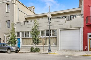 Stunning 5 BR Urban Oasis Dt NOLA