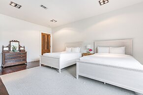 Stunning 5 BR Urban Oasis Dt NOLA