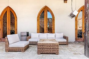 Stunning 5 BR Urban Oasis Dt NOLA