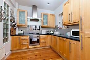 Gorgeous Home in Vibrant Leith