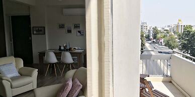 The Bridge-House Apartment