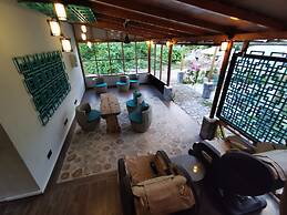 Village Hideaways & Spas