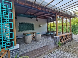 Village Hideaways & Spas