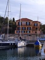 Apartments Dora Vrboska island Hvar