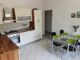 Apartments Dora Vrboska island Hvar