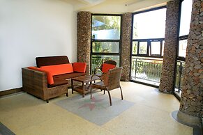 Discovery Courts Hotel