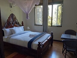 Discovery Courts Hotel