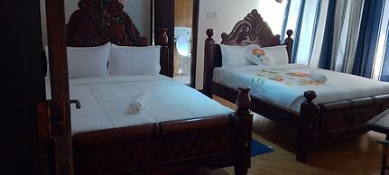 Discovery Courts Hotel