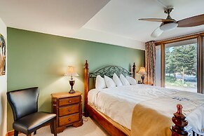 Spacious Remodel, 4br, Minutes To Conf Center & Slopes! 4 Bedroom Cond