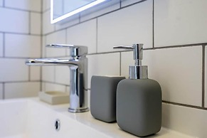 Riverside City Loft Apartment