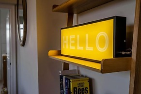 Riverside City Loft Apartment