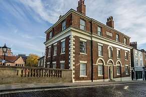 Riverside City Loft Apartment