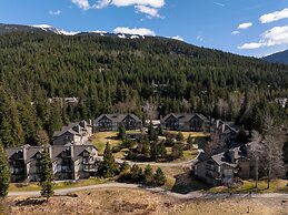 Blackcomb Greens by Whistler Premier