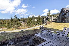 Blackcomb Greens by Whistler Premier
