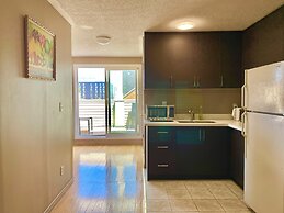 Quiet Room Around York University Subway