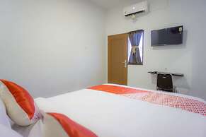 OYO 1811 Citra Anggrek