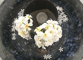 TROPICAL HOUSE Jungleside Villa