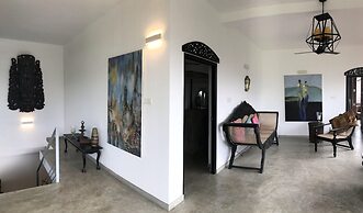 TROPICAL HOUSE Jungleside Villa