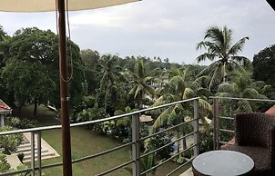 TROPICAL HOUSE Jungleside Villa