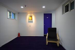 Bluemoon Guest House - Hostel