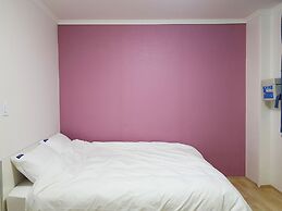 Bluemoon Guest House - Hostel