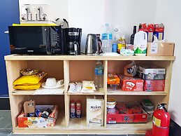 Bluemoon Guest House - Hostel