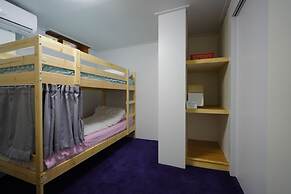 Bluemoon Guest House - Hostel