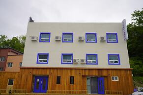 Bluemoon Guest House - Hostel