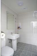 Bluemoon Guest House - Hostel