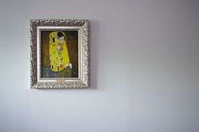 Bluemoon Guest House - Hostel