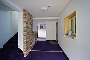 Bluemoon Guest House - Hostel