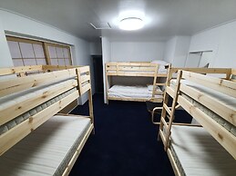 Bluemoon Guest House - Hostel