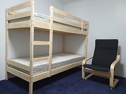 Bluemoon Guest House - Hostel