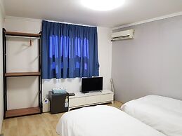 Bluemoon Guest House - Hostel