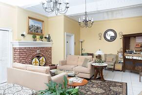 Burke Manor Inn & Pavilion