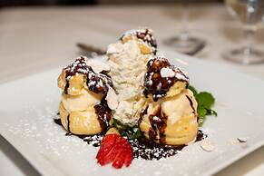 Burke Manor Inn & Pavilion