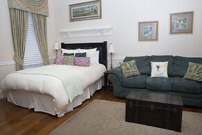 Burke Manor Inn & Pavilion