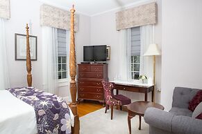 Burke Manor Inn & Pavilion