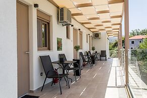 Lighthouse Apartments