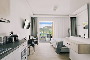 Lighthouse Apartments